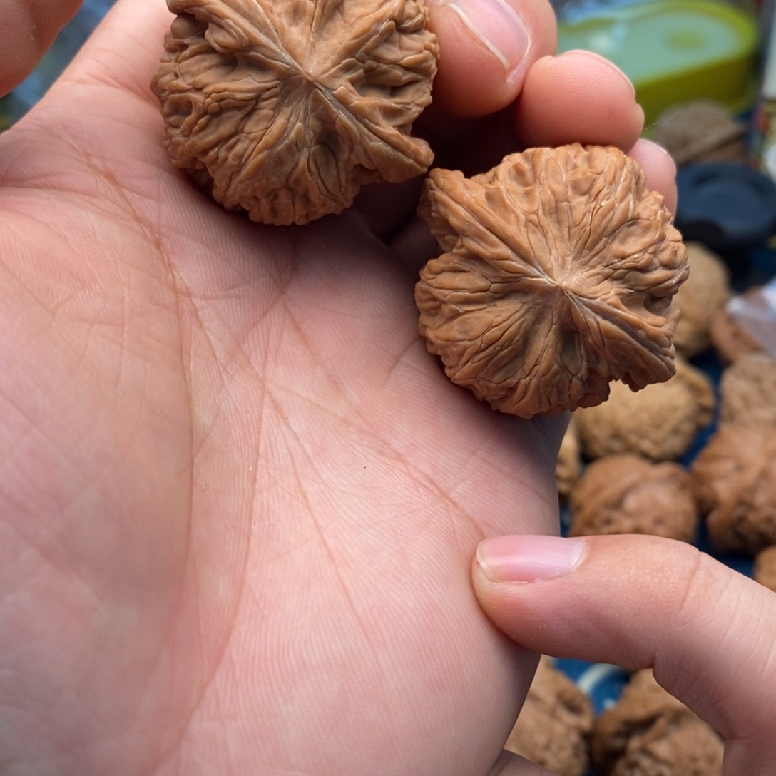 文玩核桃吊坠磨盘