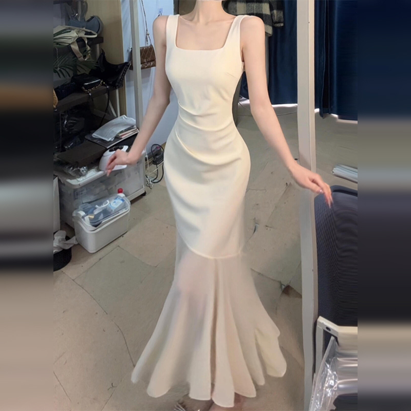 法式高级感白色吊带网纱连衣裙子女2025夏季新款收腰显瘦气质长裙