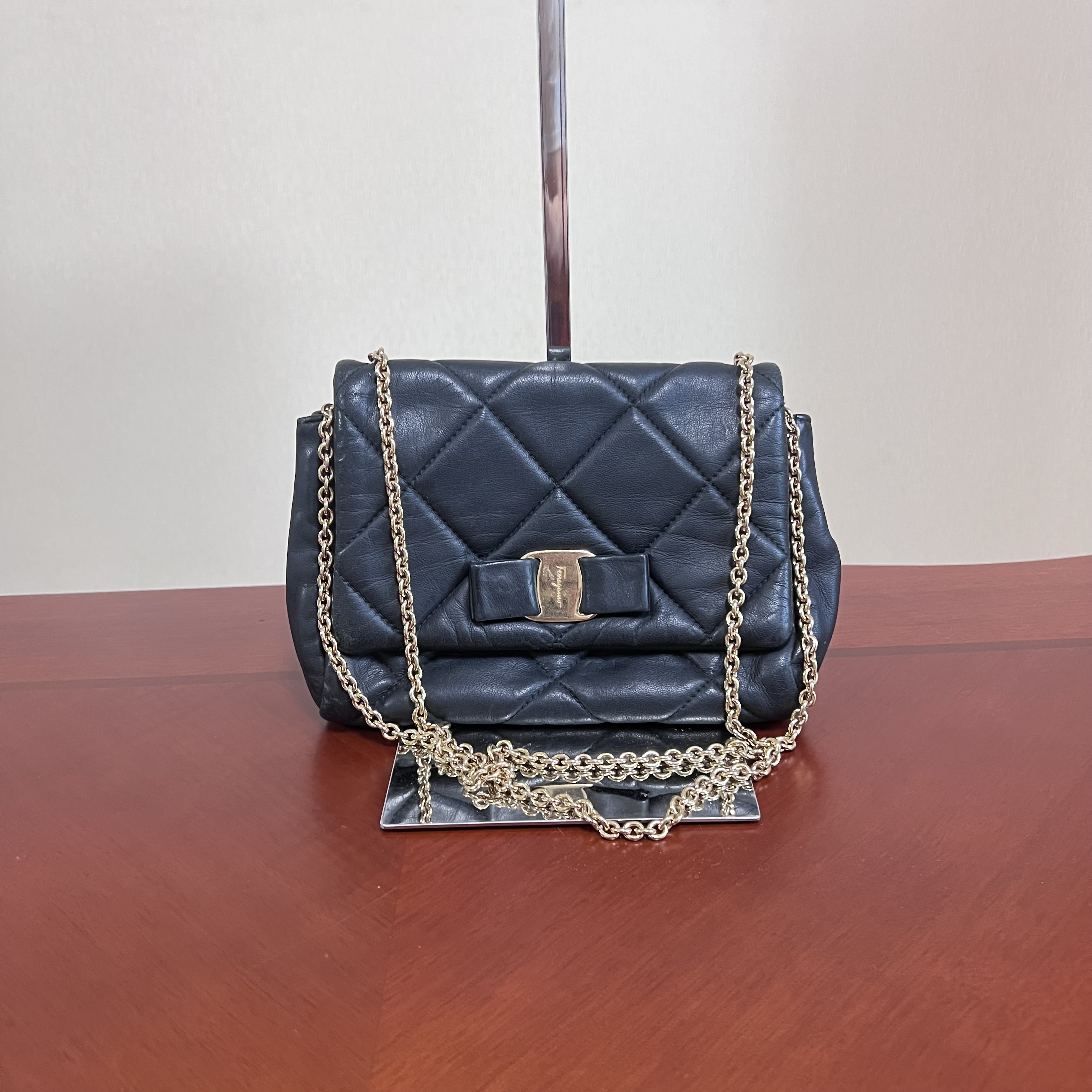 95新 FERRAGAMO/菲拉格慕 锁扣口盖包方胖子泡芙包链条包 鱼鱼
