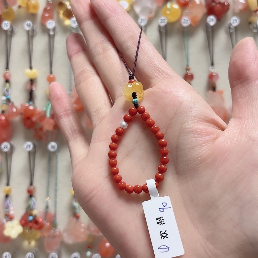 南红玛瑙未镶嵌吊坠(赠链)