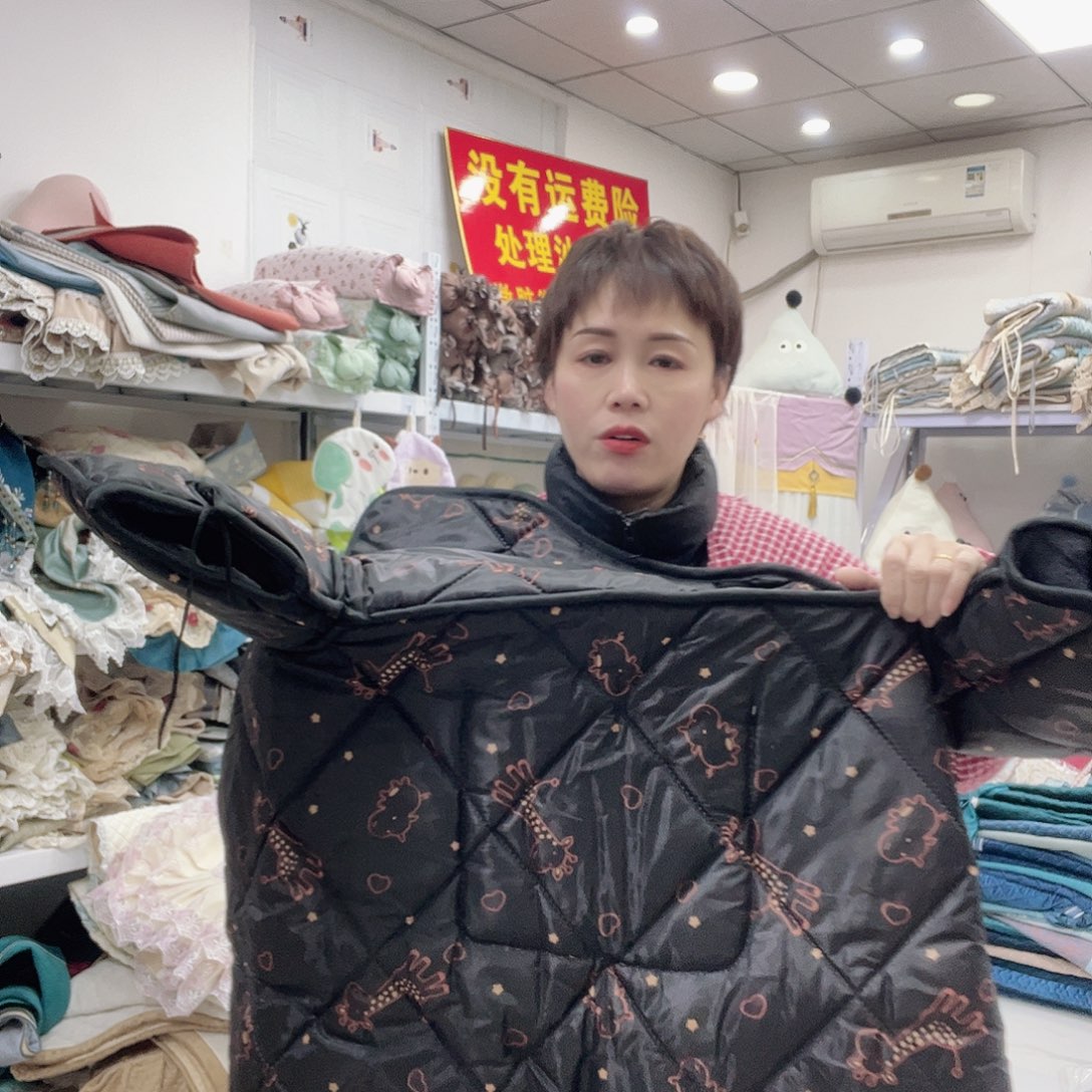 雪尼尔聚酯纤维快乐大本营在这里是什么