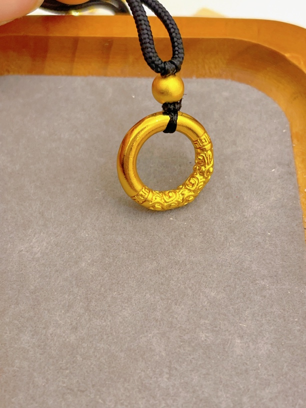 合金吊坠 古法精工祥云平安扣金色挂坠饰品项坠精美首饰复古项链