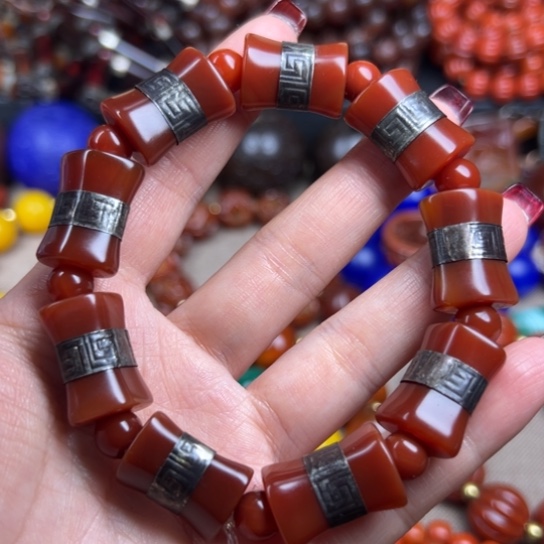 玛瑙/玉髓颈饰未镶嵌