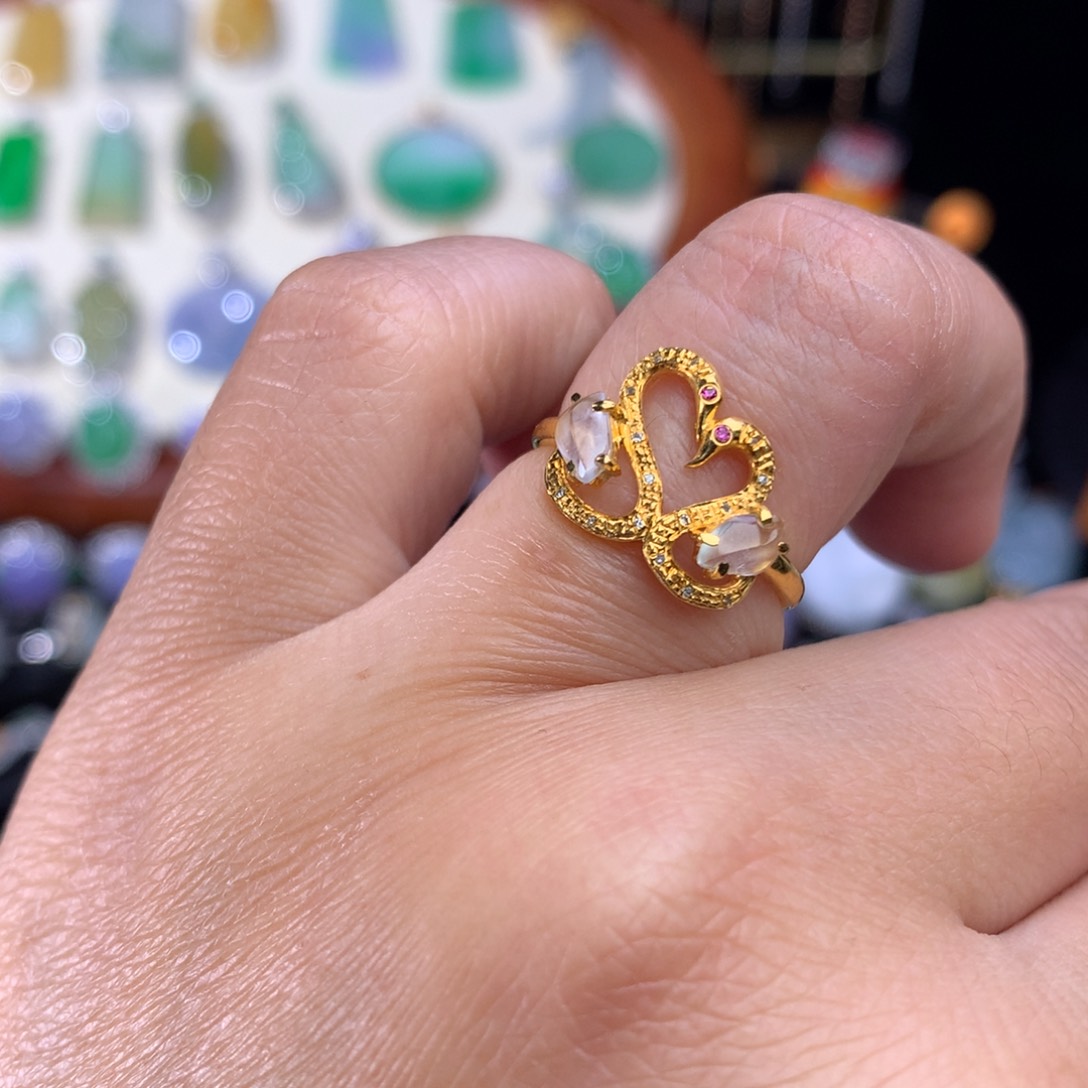 翡翠戒指18K金镶嵌随形戒指