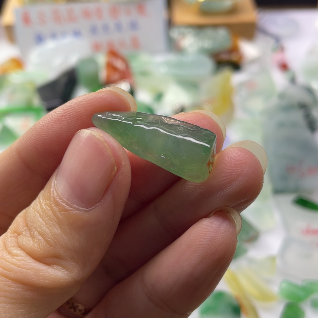 定制翡翠未镶嵌天然缅甸翡翠