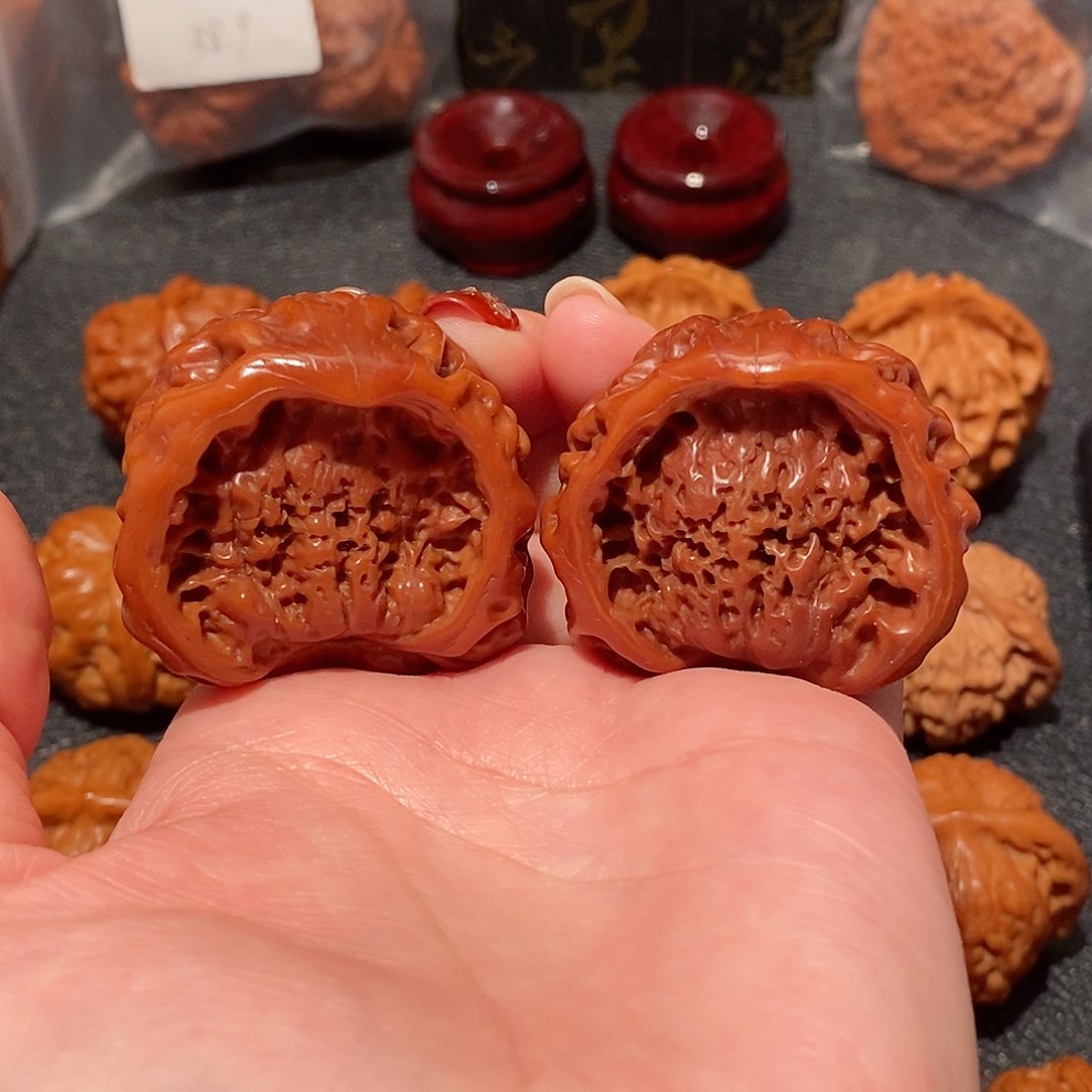 文玩核桃把件聚宝盆