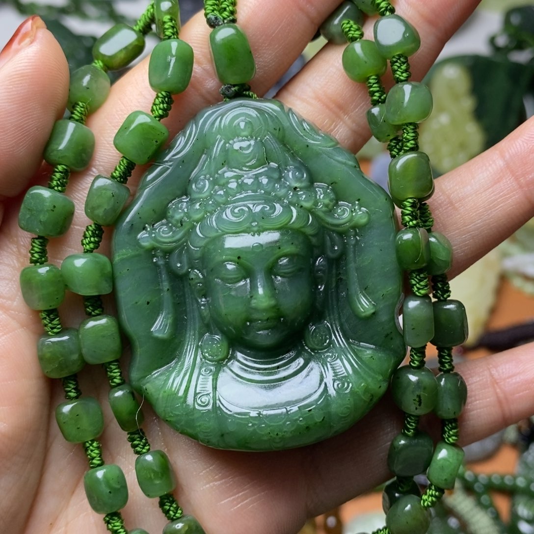 和田玉未镶嵌颈饰