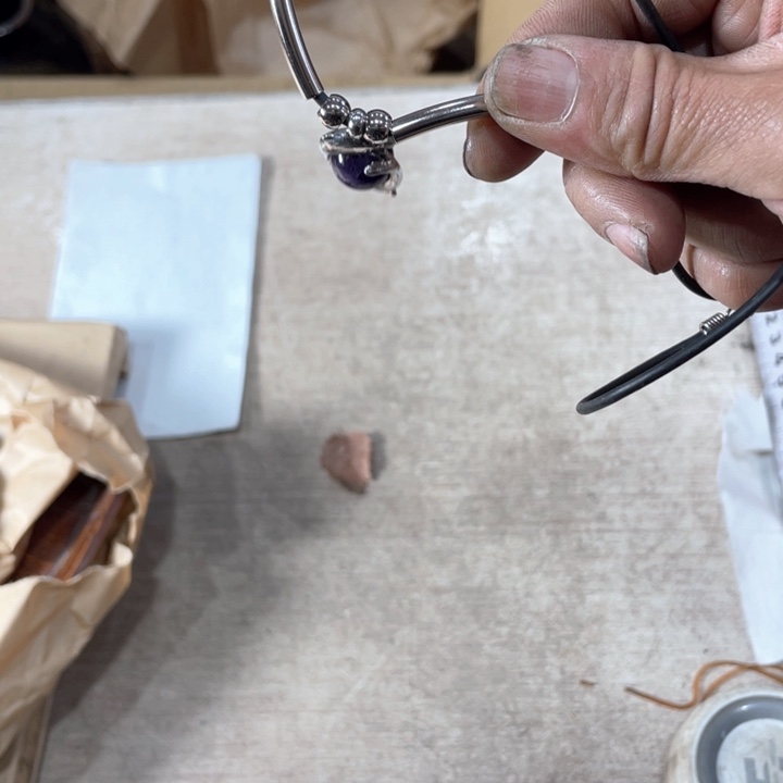 兴**赞新亿阁祝福大家新年快乐