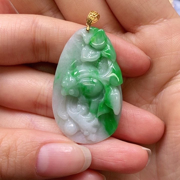 翡翠颈饰未镶嵌吊坠