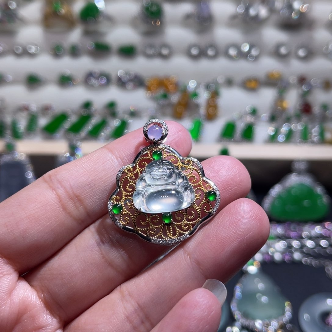 翡翠吊坠(不含链)18K金镶嵌