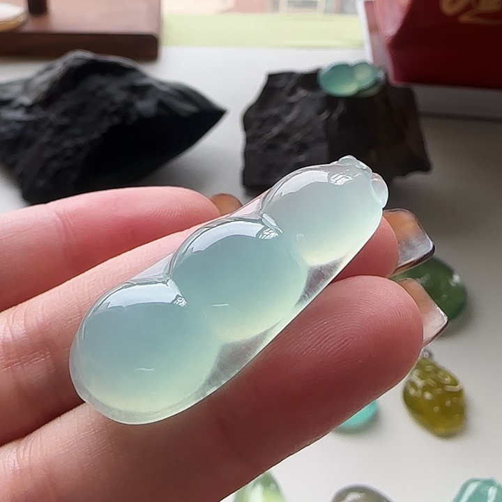 岫玉未镶嵌吊坠(不含链)