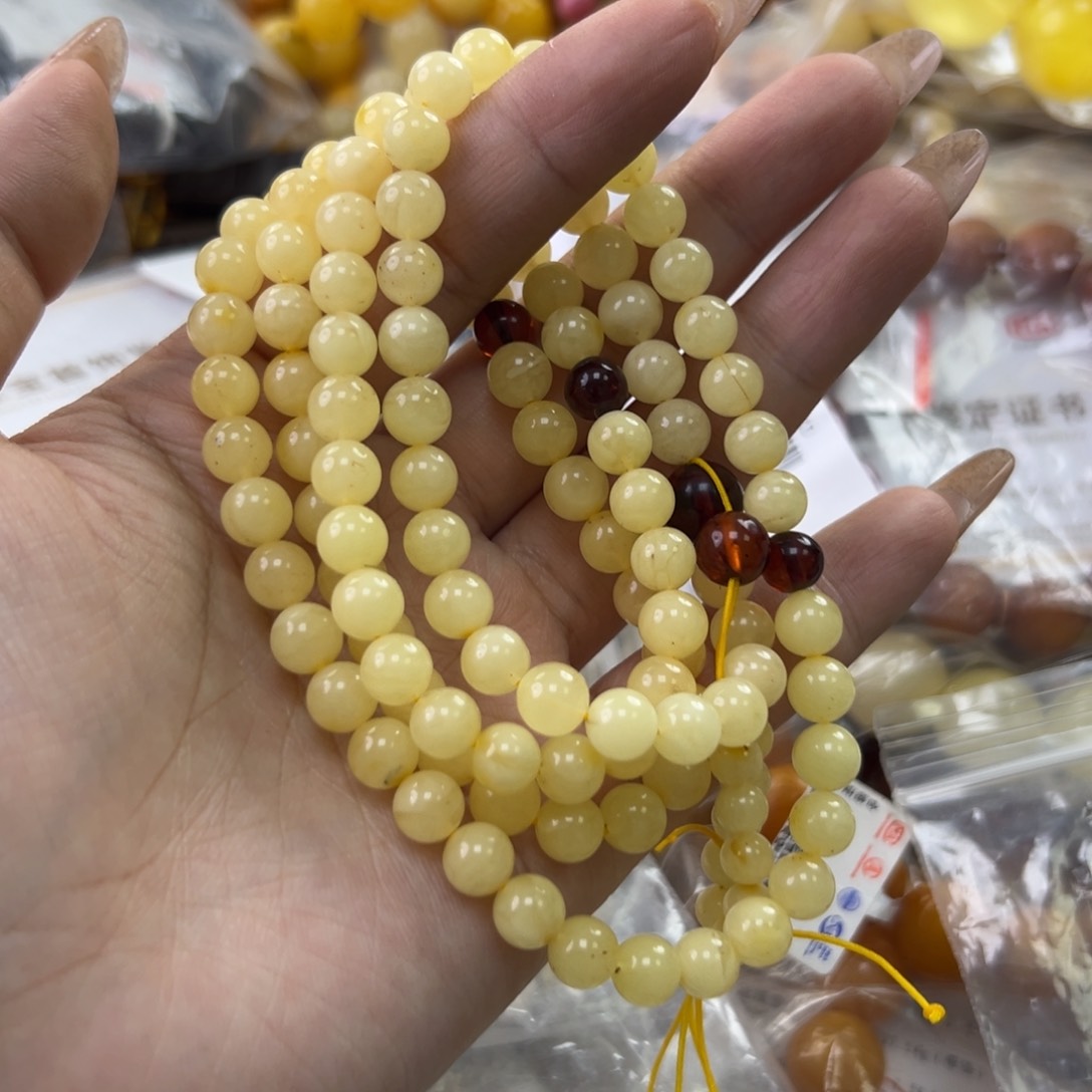 琥珀珠宝奇石未镶嵌