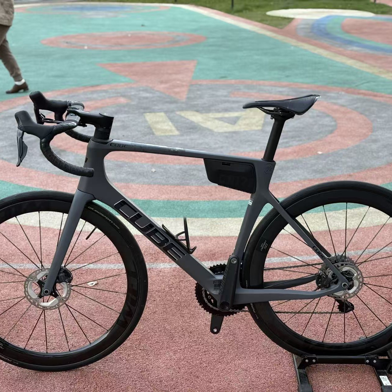 cube碳纤维公路车尺码58适合身高180-190骑行