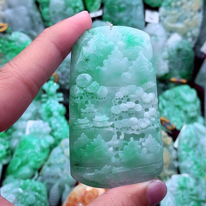 翡翠吊坠(不含链)未镶嵌