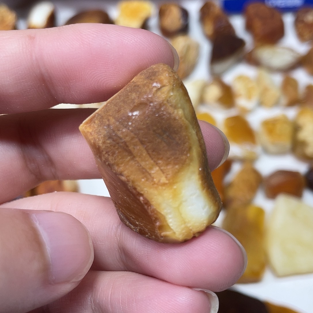 定制琥珀未镶嵌原矿琥珀