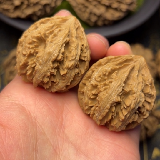 文玩核桃吊坠秦岭核桃3