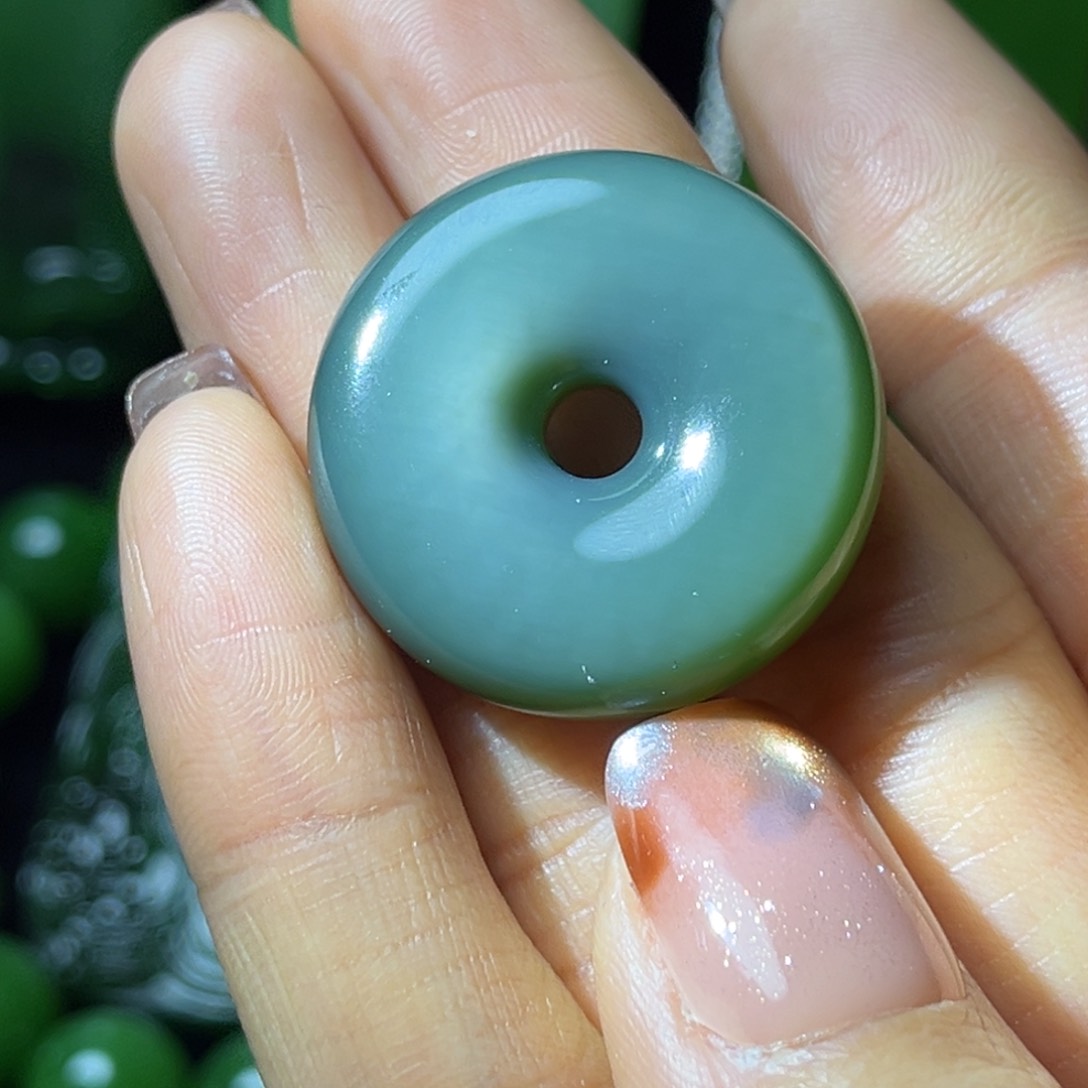 未镶嵌和田玉挂件