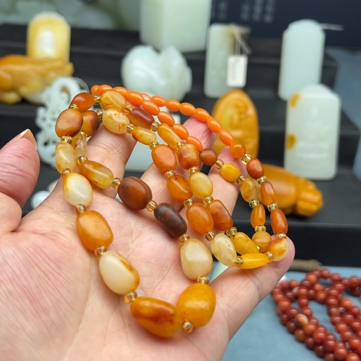 和田玉未镶嵌颈饰