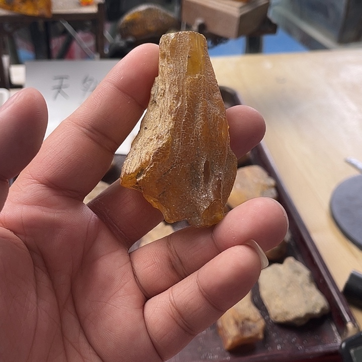 东***哥定制琥珀天然琥珀