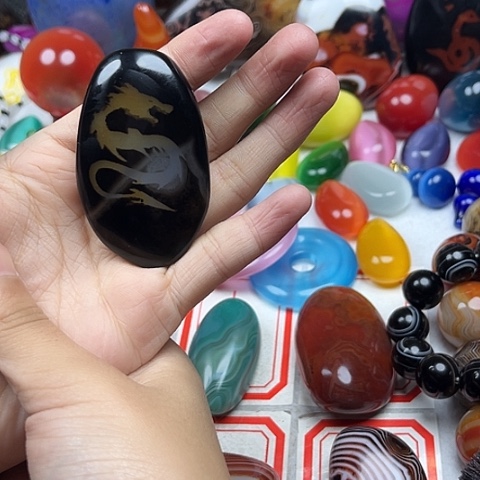 玛瑙/玉髓颈饰合金