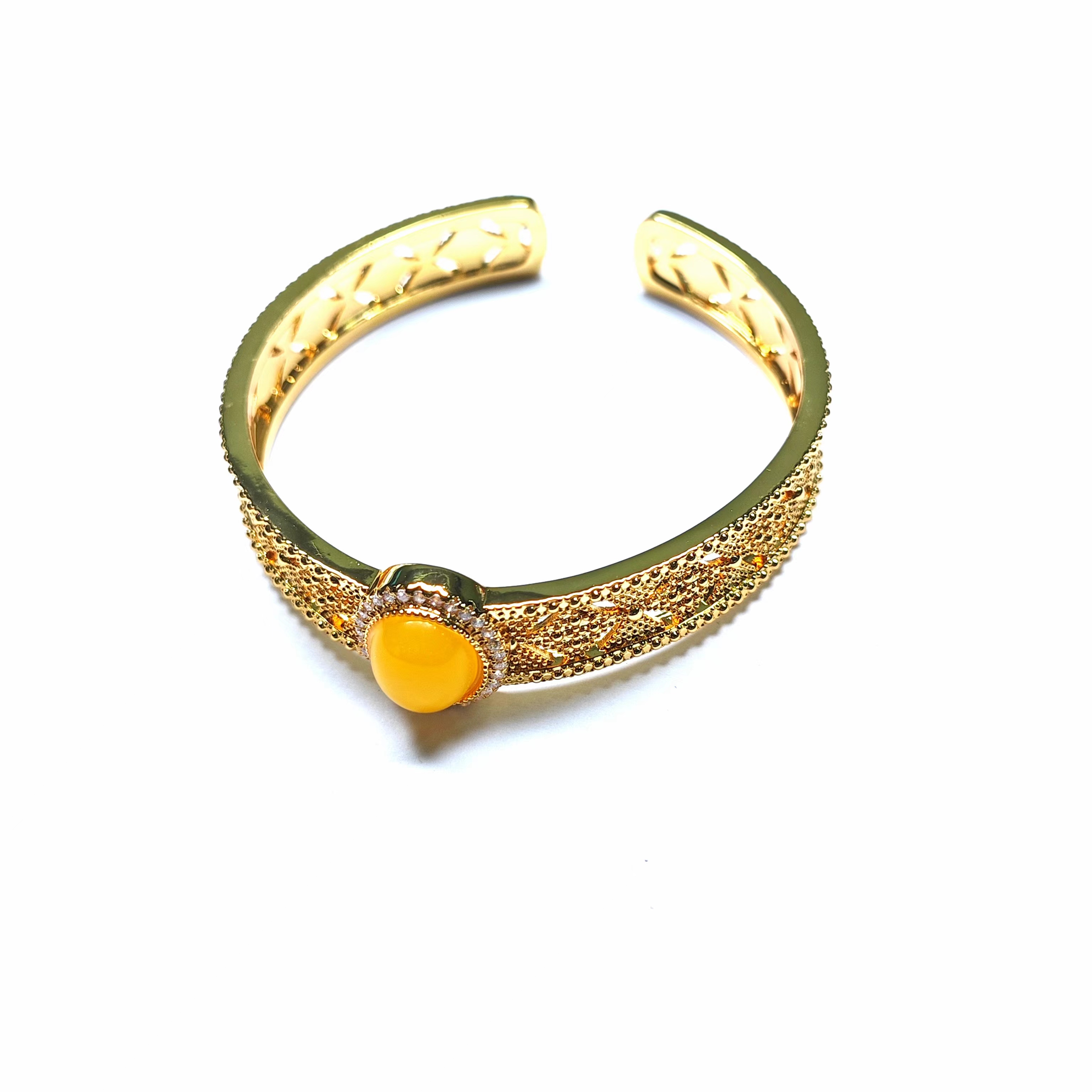 EY064 精美珠宝手镯 尺寸11*10*8mm