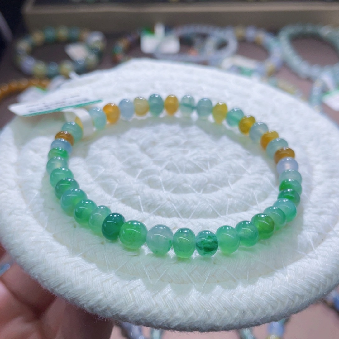 未镶嵌手链翡翠卡6+