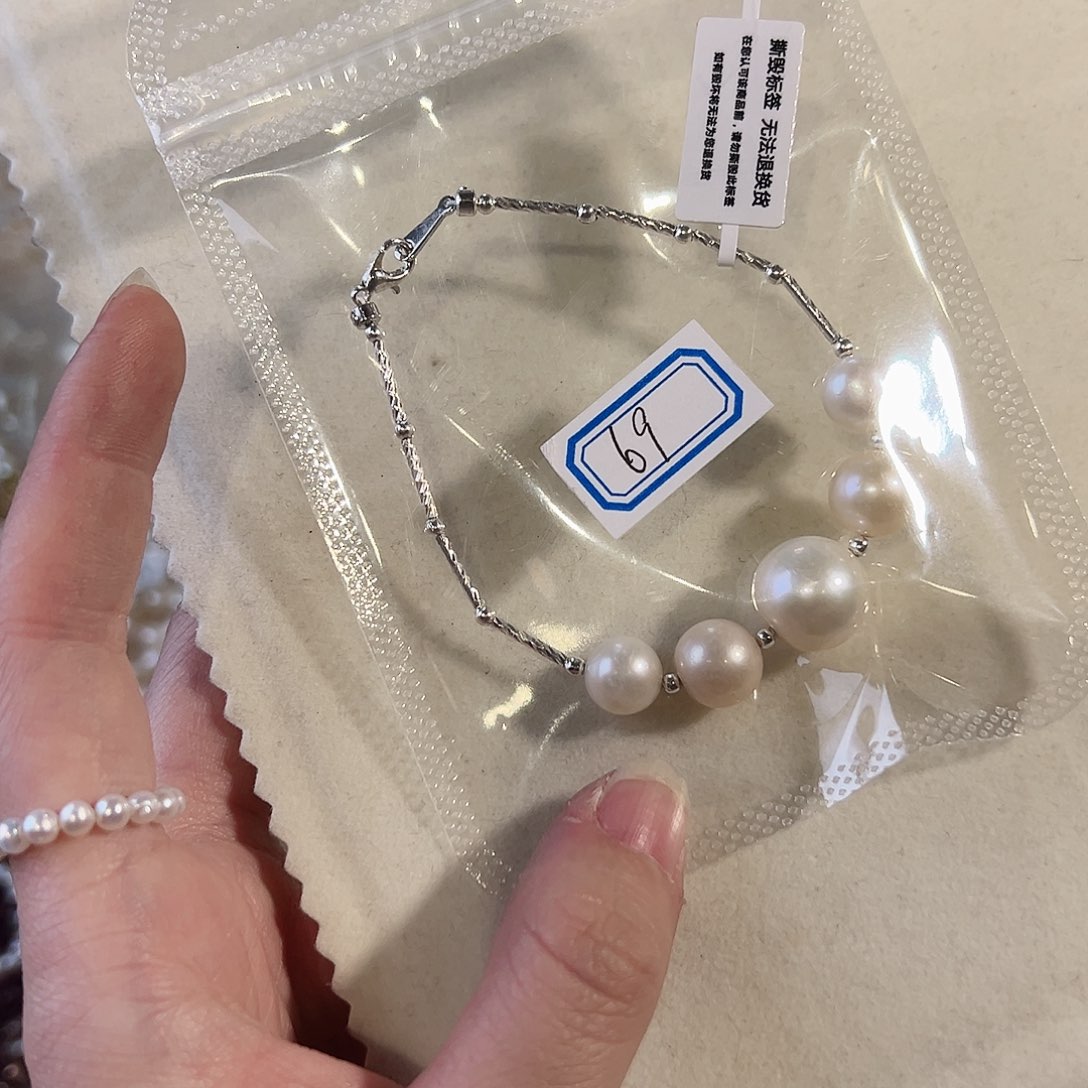 淡水珍珠耳饰未镶嵌