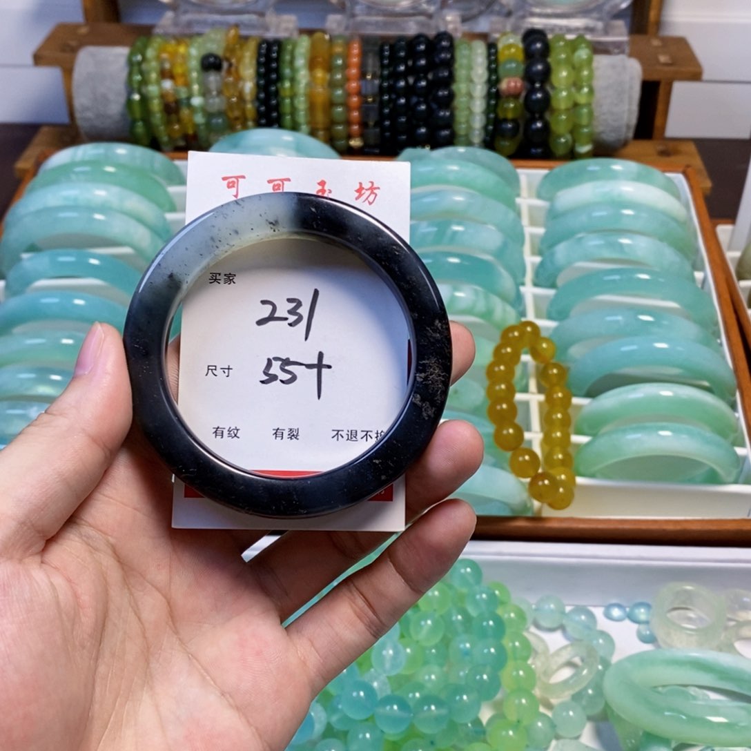 未镶嵌蛇纹石玉手镯