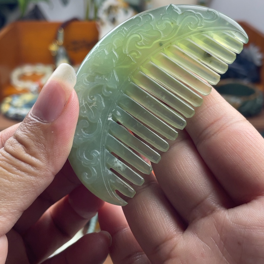 蛇纹石玉未镶嵌吊坠
