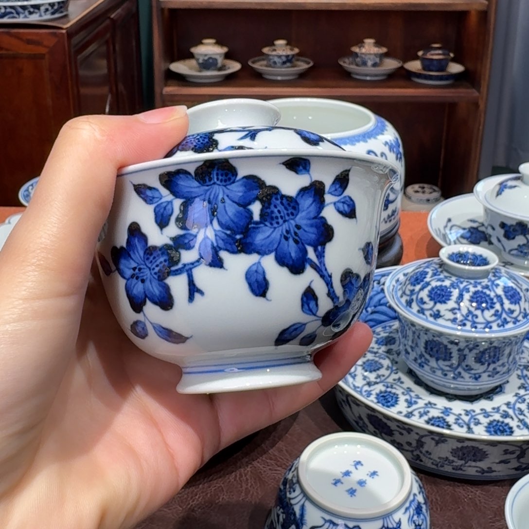 青花雯华堂手绘盖碗