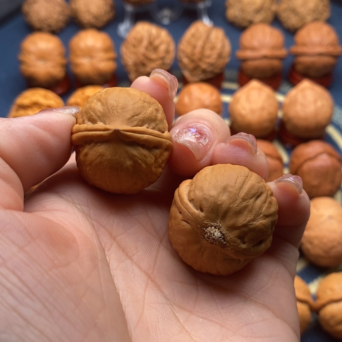 文玩核桃把件日**辰精品小手捻