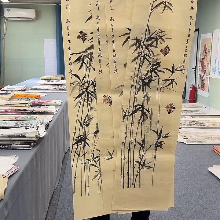 国画我们一起加油努力