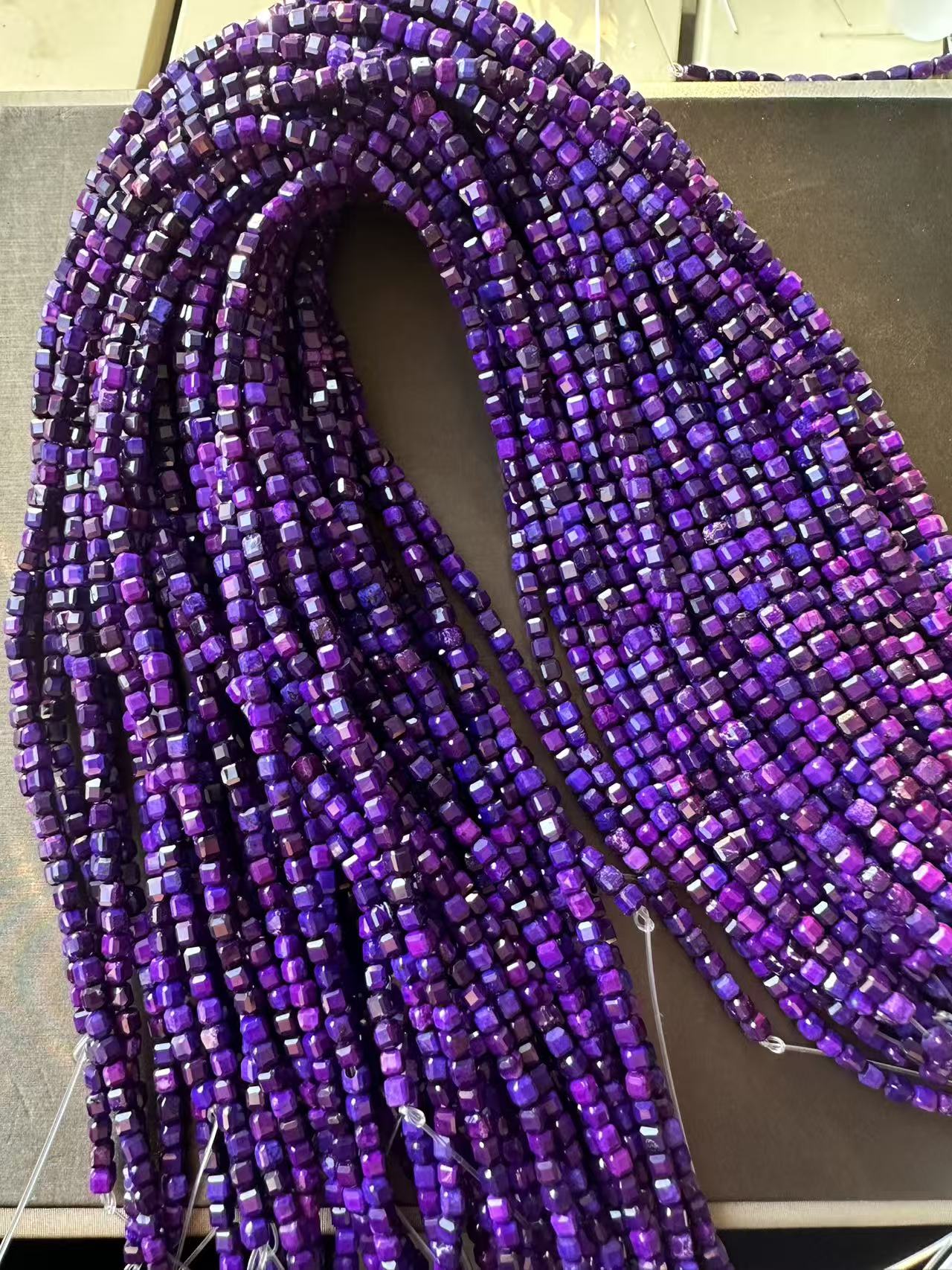 南非老料蓝紫幻彩刻面方糖 散珠萌粒diy原创A011