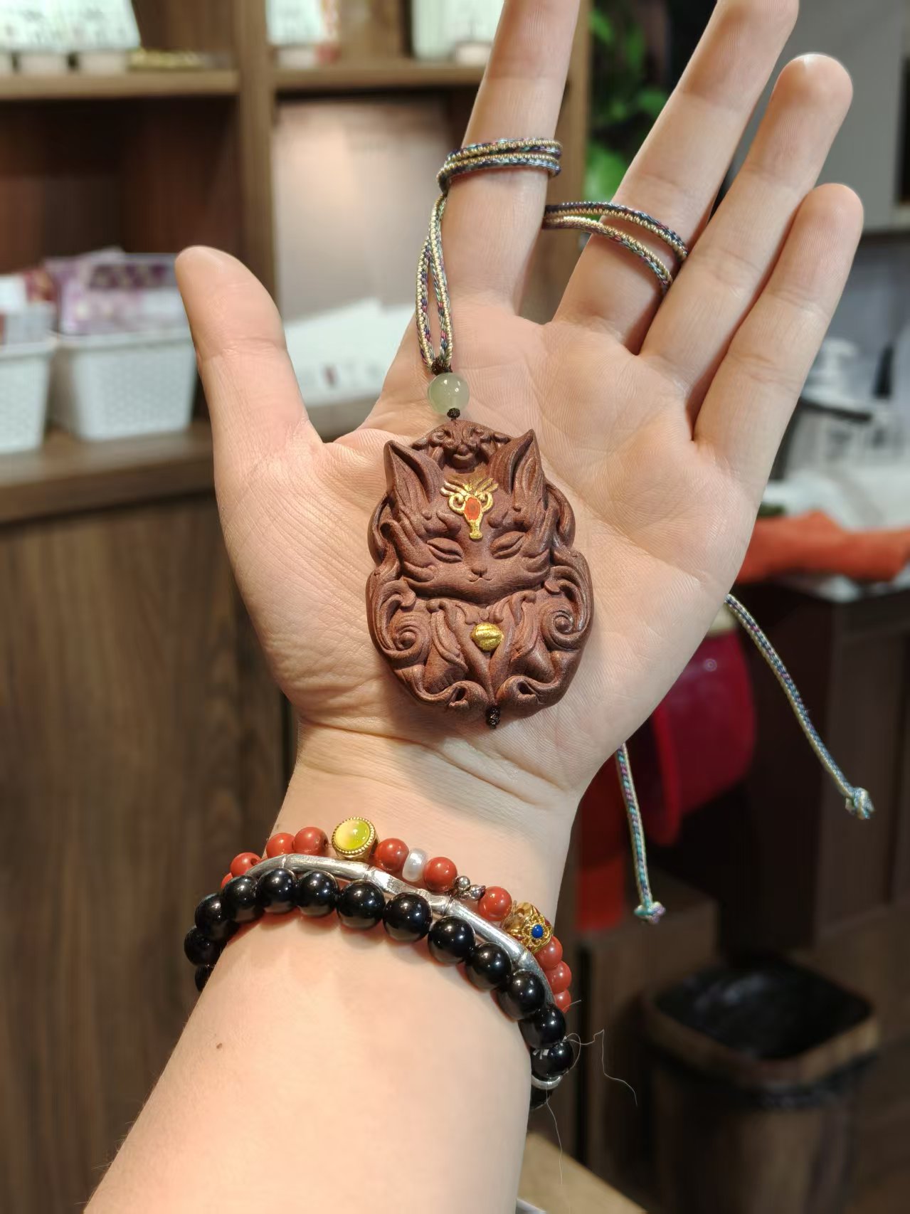 龙中医九尾狐小狐狸香牌（舒缓心情描金款）