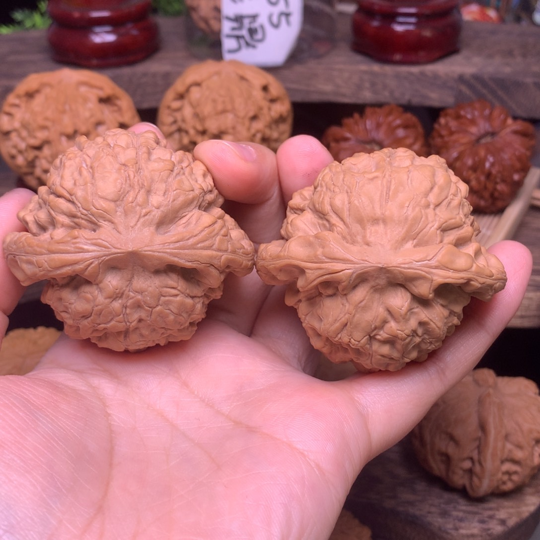 用***1文玩核桃吊坠54龙鼎全品