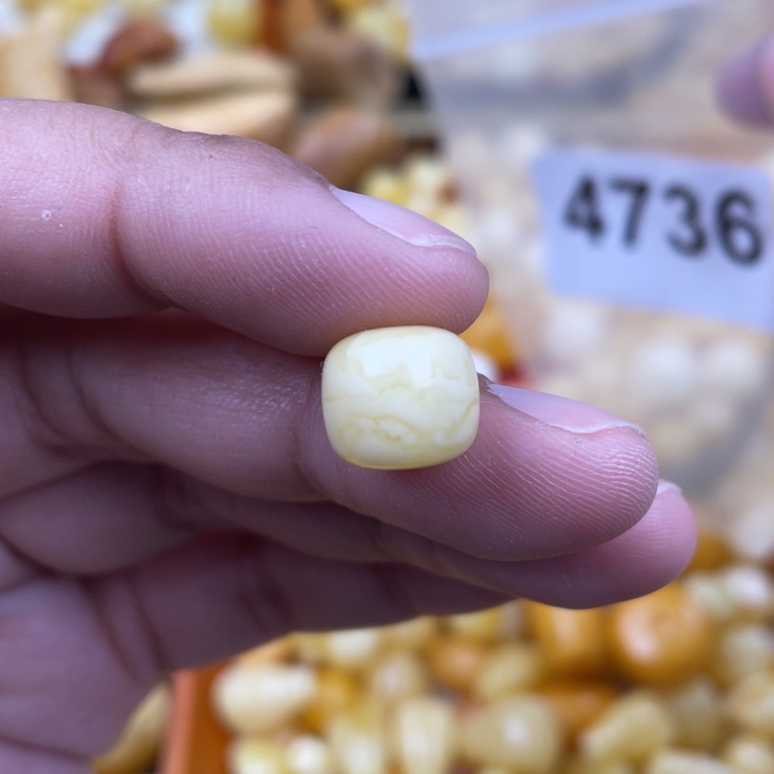 蜜蜡珠宝奇石未镶嵌11.3 浓蜡