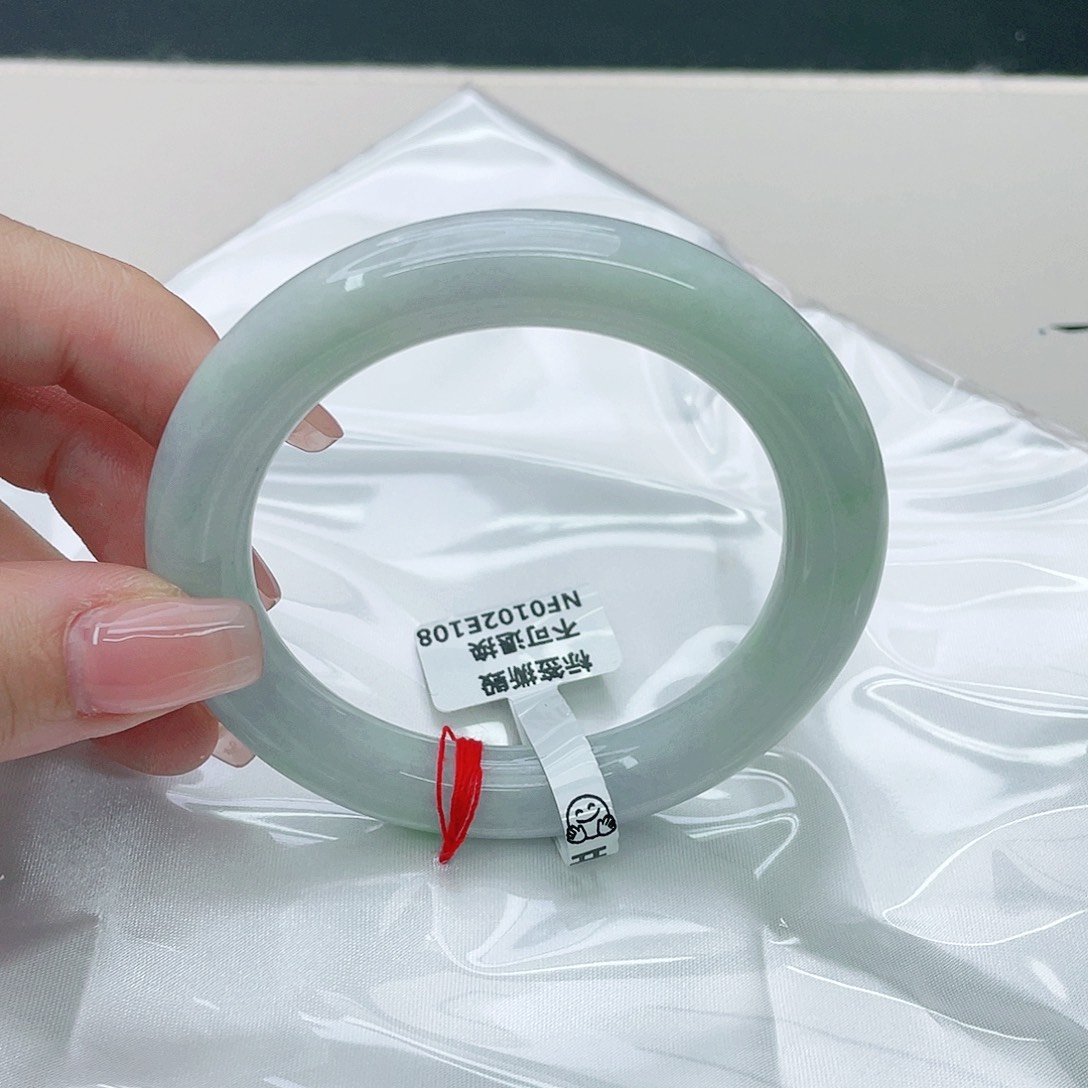 翡翠手镯未镶嵌圆56