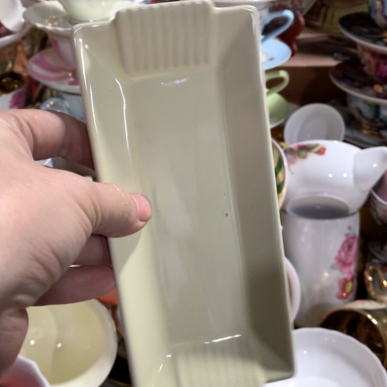 瓷片微瑕陶瓷处理介意请慎拍长17厘米宽7厘米