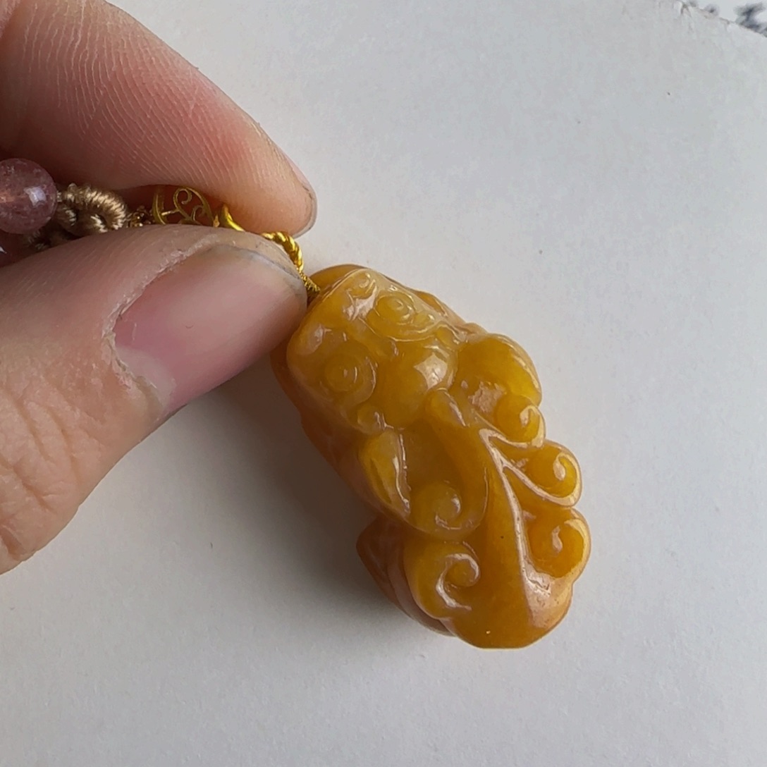 翡翠颈饰未镶嵌老坑