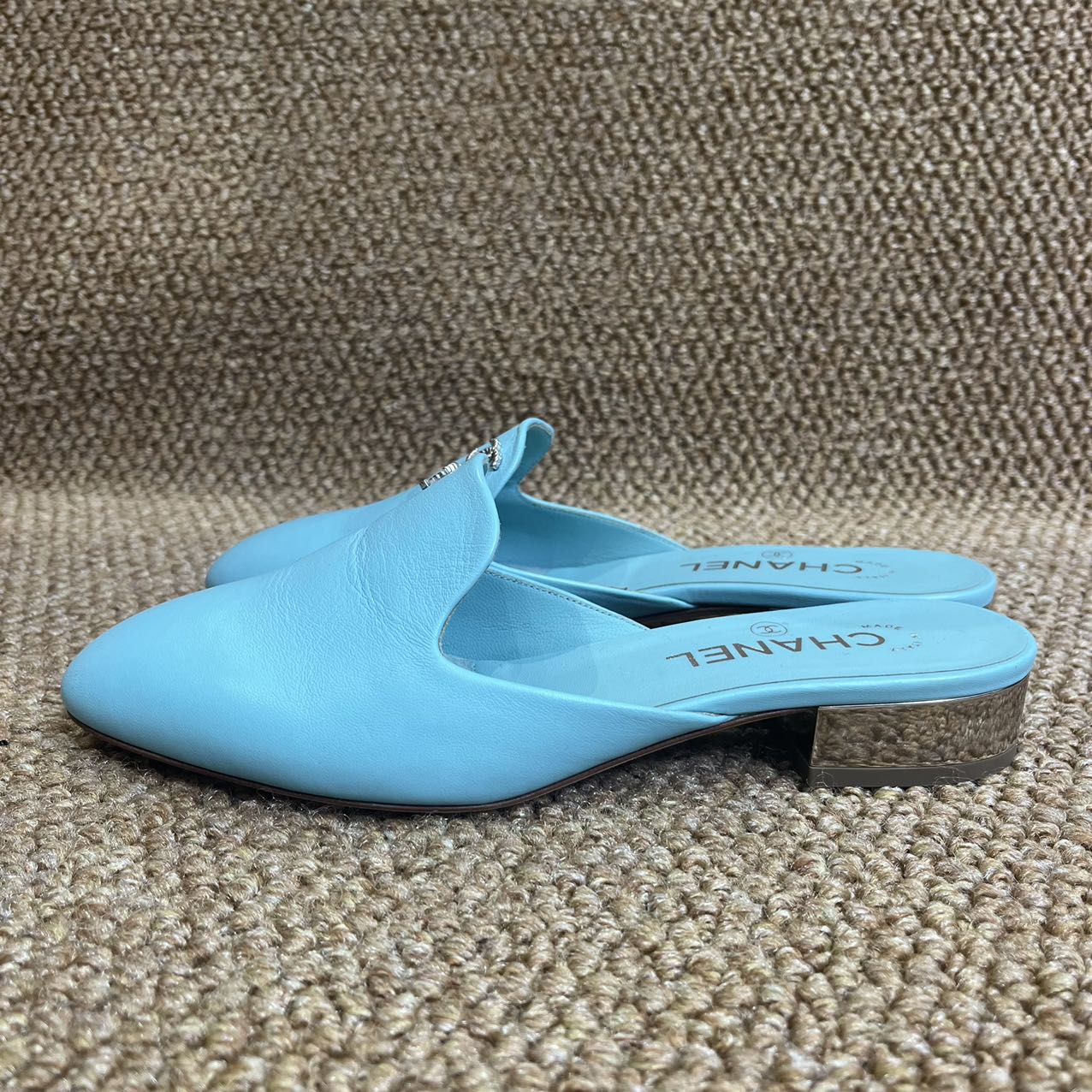 99新 Chanel/香奈儿 蔚蓝/双C拖鞋/37C/LZ1223C0022