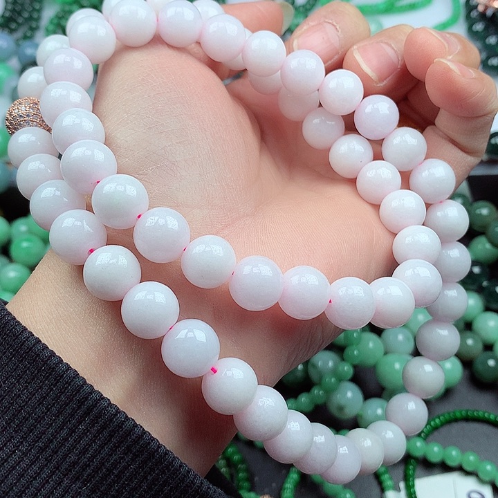 翡翠颈饰未镶嵌项链