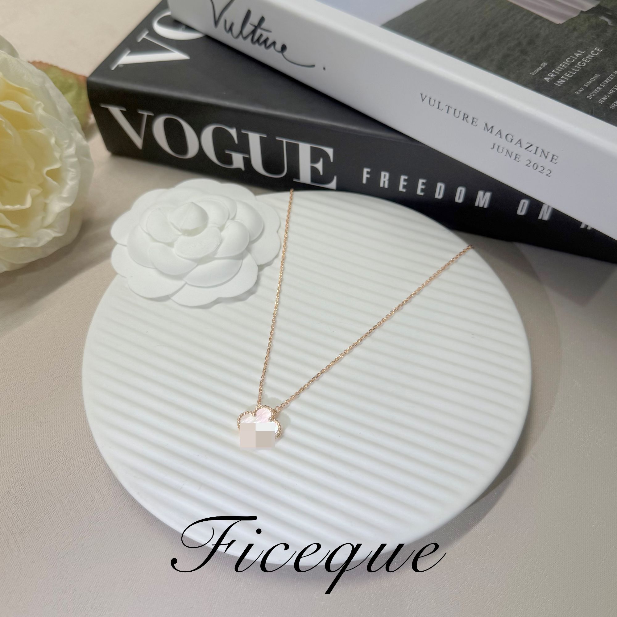   V金  Ficeque高奢经典四叶草项链白色气质CNC精工