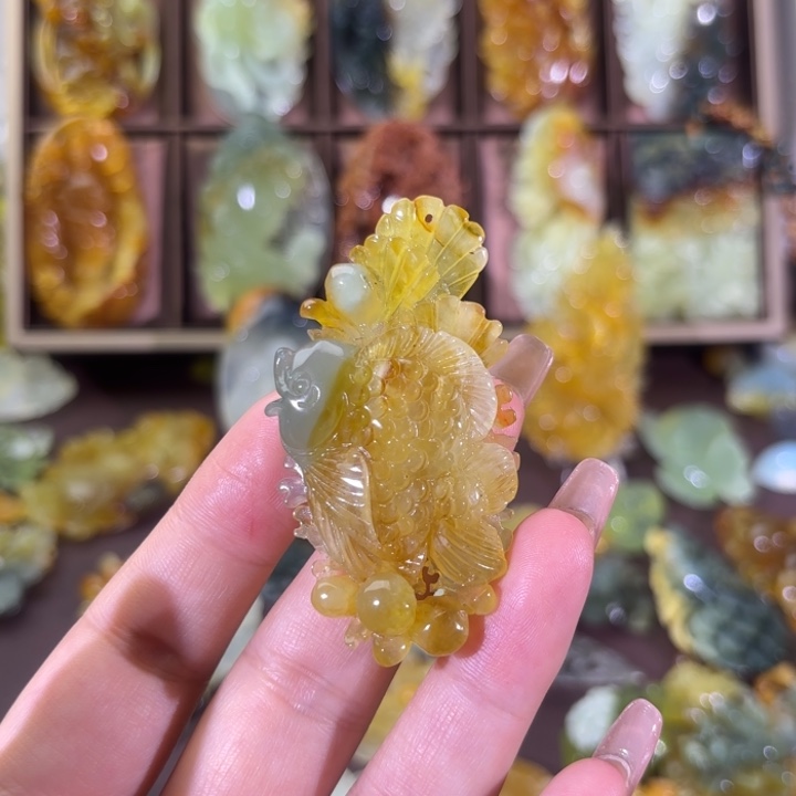 未镶嵌蛇纹石玉颈饰