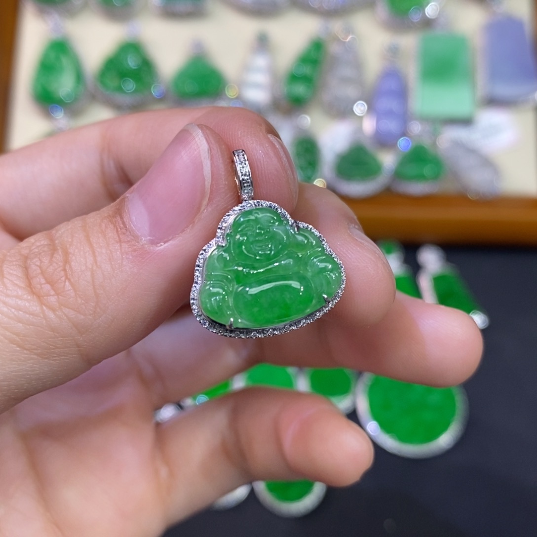 翡翠吊坠(不含链)18K金镶嵌