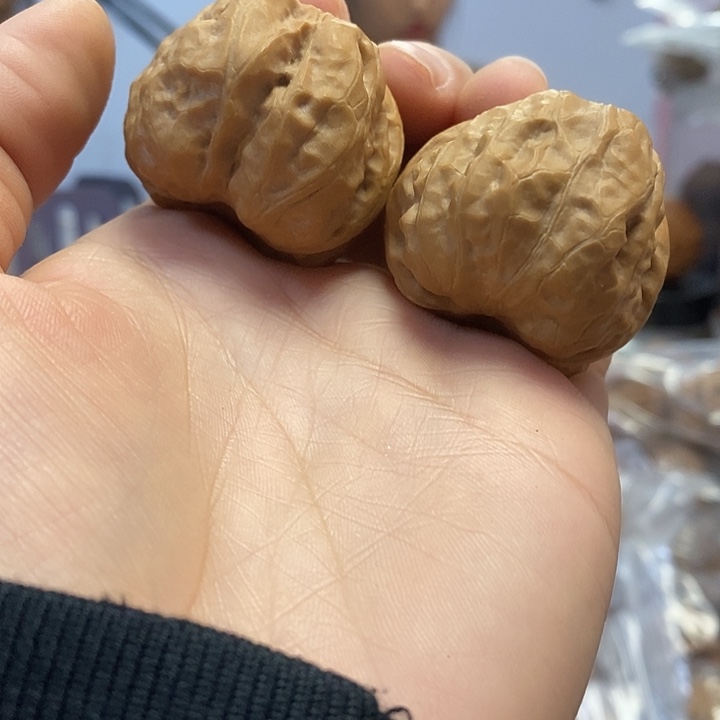 文玩核桃把件37红皮蛤蟆头