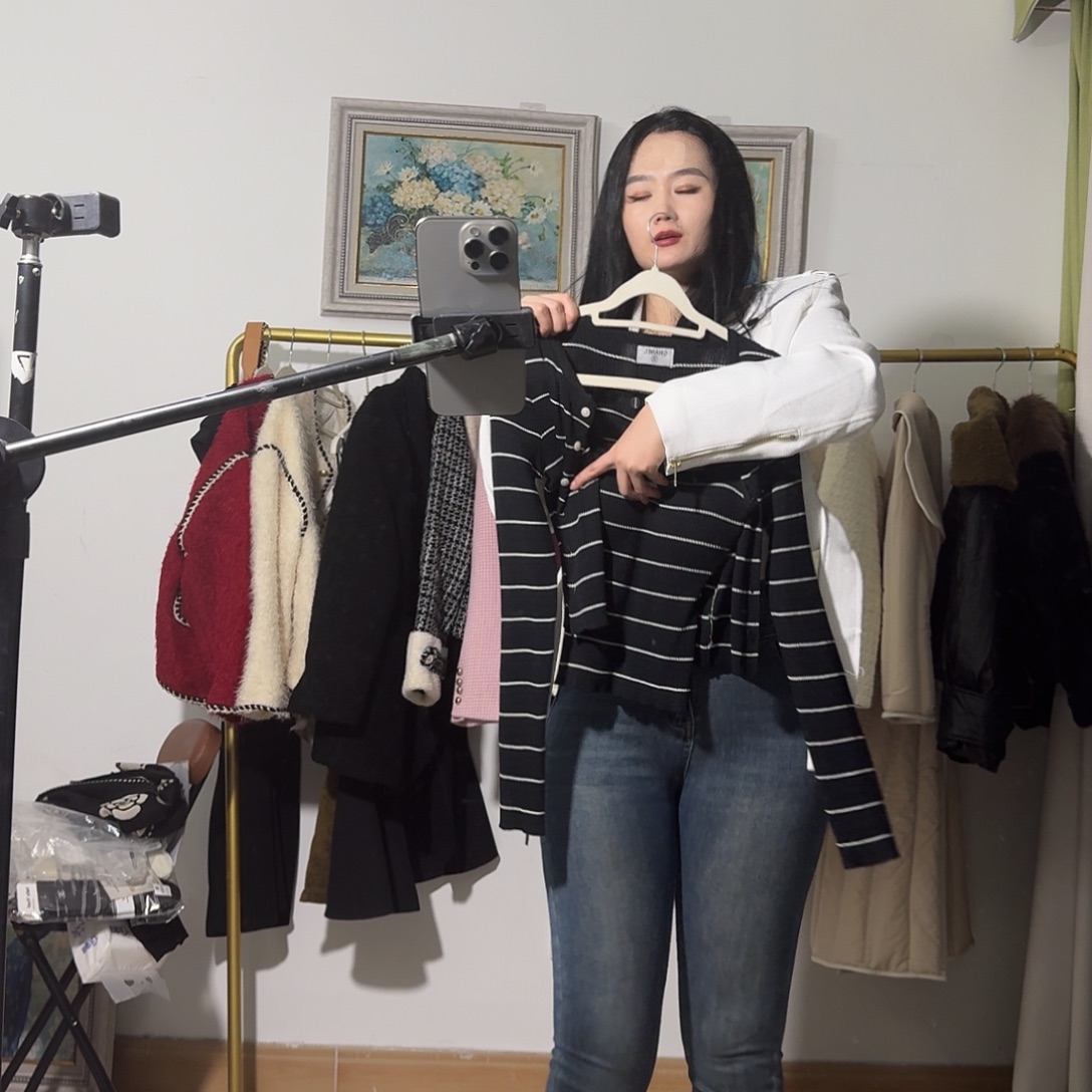 羊羔毛黑色香奶奶条纹