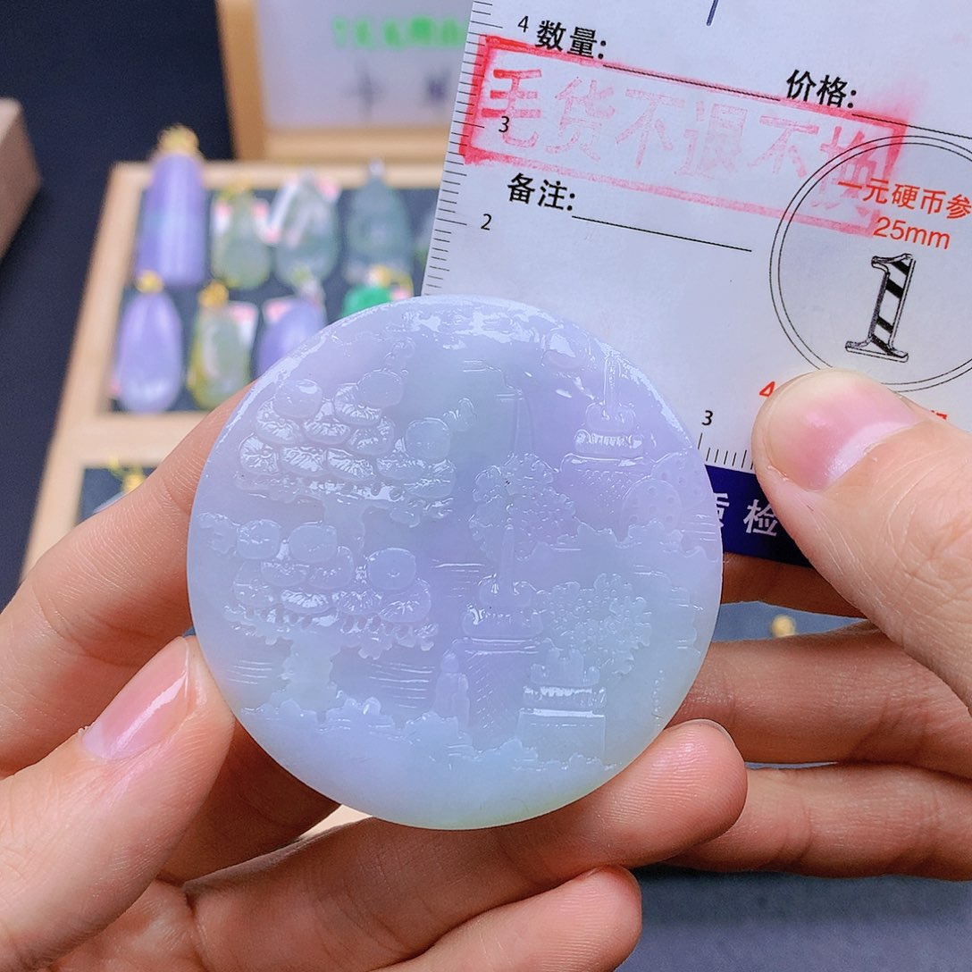 翡翠未镶嵌颈饰翡翠