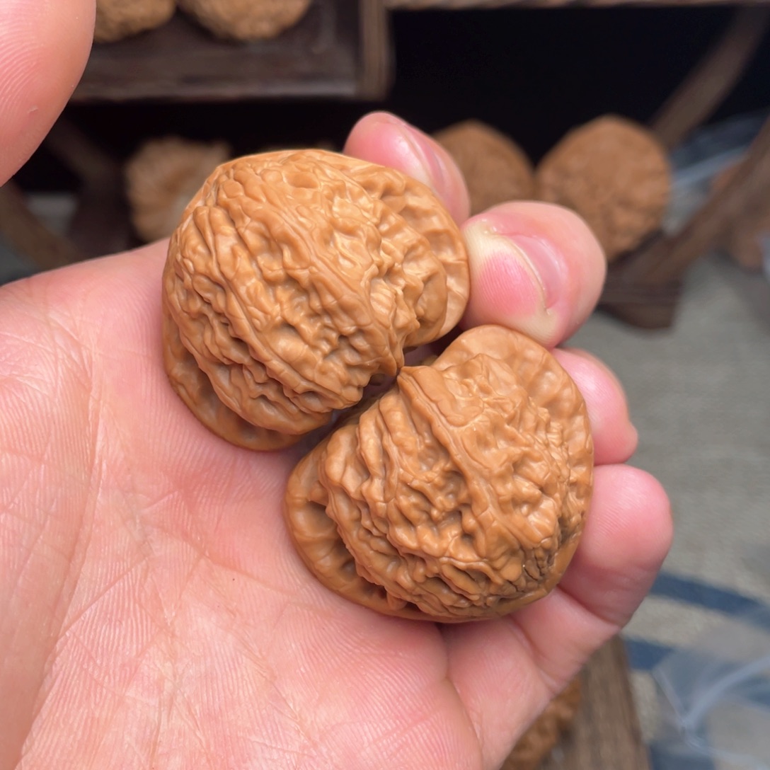 文玩核桃把件39毕业高货三角白