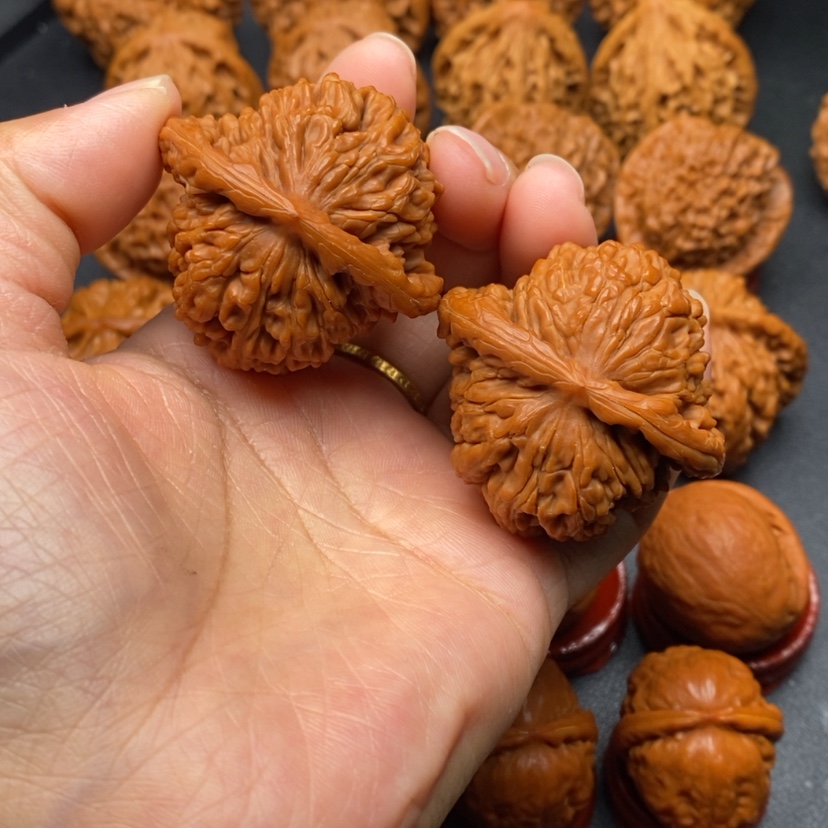 【闪购商品】文玩核桃把件43篓子