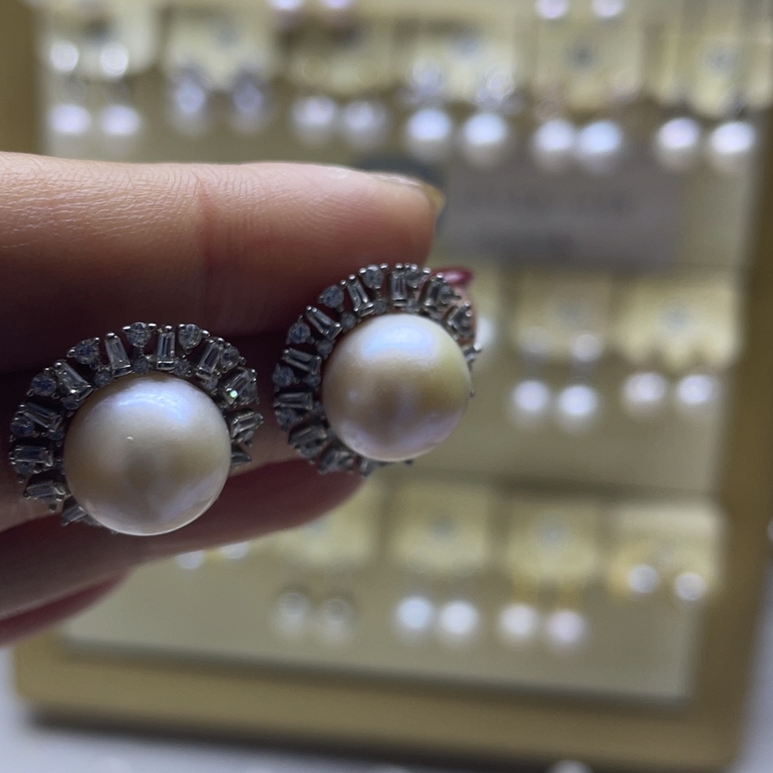 银S925镶嵌淡水珍珠耳饰